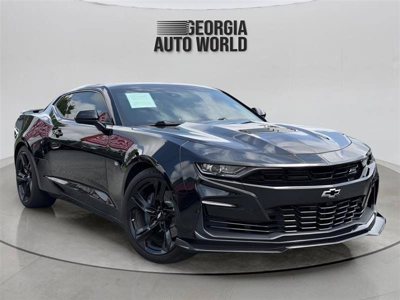 Used 2019 Chevrolet Camaro SS RWD image 8