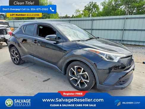 Used 2018 Toyota C-HR XLE FWD image 5