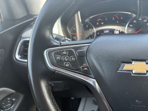 Used 2024 Chevrolet Equinox LT AWD/4WD image 17