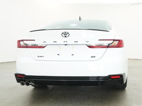 New 2026 Toyota Camry Hybrid FWD image 23