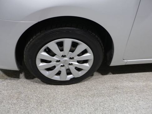 Used 2016 Nissan Sentra S FWD image 9