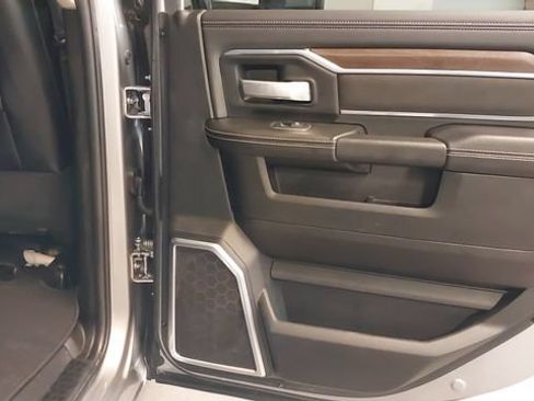 Used 2024 RAM 2500 Laramie w/ Safety Group AWD/4WD image 32