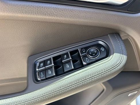 Certified 2023 Porsche Macan Turbo image 21