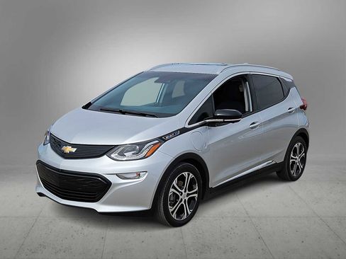 Used 2020 Chevrolet Bolt Premier w/ Infotainment Package image 4