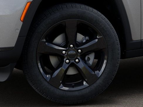 New 2025 Jeep Grand Cherokee L Limited w/ Luxury Tech Group II AWD/4WD image 9