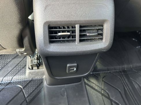 Used 2024 Chevrolet Equinox LT w/ LPO, Floor Liner Package image 15