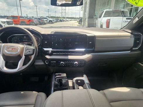 Used 2025 GMC Sierra 1500 SLT w/ SLT Premium Package AWD/4WD image 19