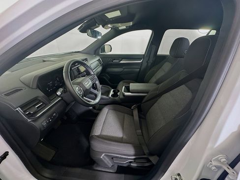 Used 2025 GMC Terrain Elevation image 13