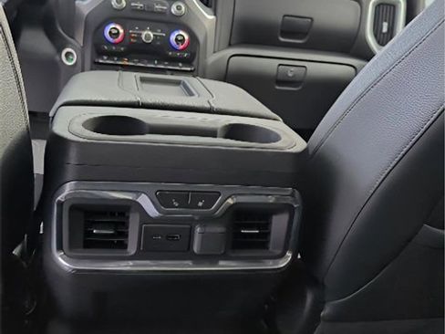 Used 2021 GMC Sierra 2500 Denali w/ Denali Ultimate Package image 29