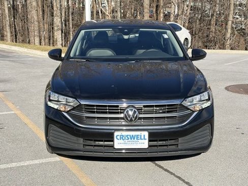 Used 2024 Volkswagen Jetta SE w/ Black Wheel Package image 10