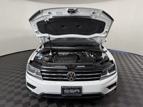 Used 2018 Volkswagen Tiguan SEL AWD/4WD image 51
