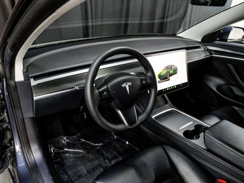 Used 2023 Tesla Model 3 Standard Range RWD image 3