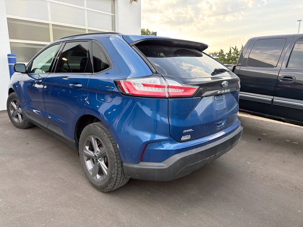 Used 2024 Ford Edge SEL w/ Sport Appearance Package AWD/4WD image 4