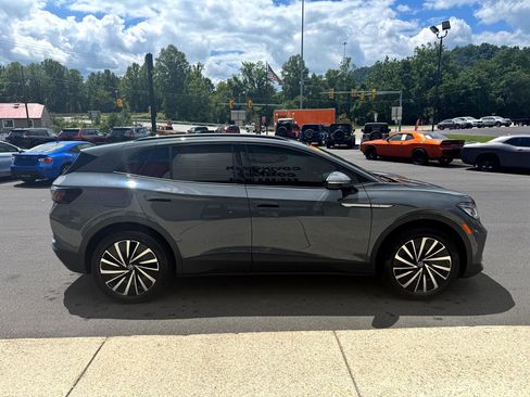 Used 2024 Volkswagen ID.4 S image 7