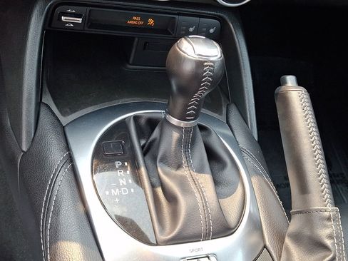 Used 2025 MAZDA MX-5 Miata RF Grand Touring RWD image 25