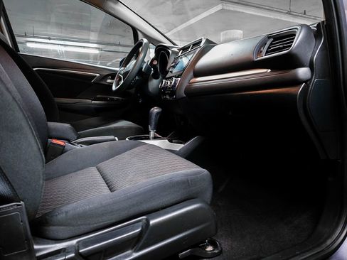 Used 2018 Honda Fit EX image 34