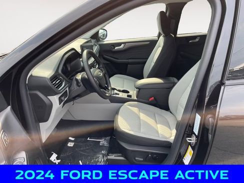 New 2024 Ford Escape Active w/ Tech Pack #2 AWD/4WD image 11