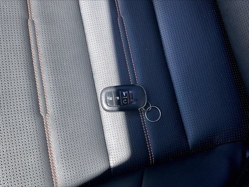 Used 2024 Honda CR-V Sport-L image 33