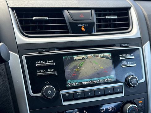 Used 2017 Nissan Altima 2.5 SV image 10