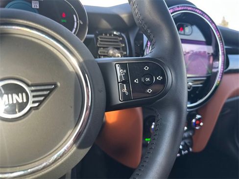 Used 2024 MINI Cooper Convertible w/ Signature Upholstery Package image 25
