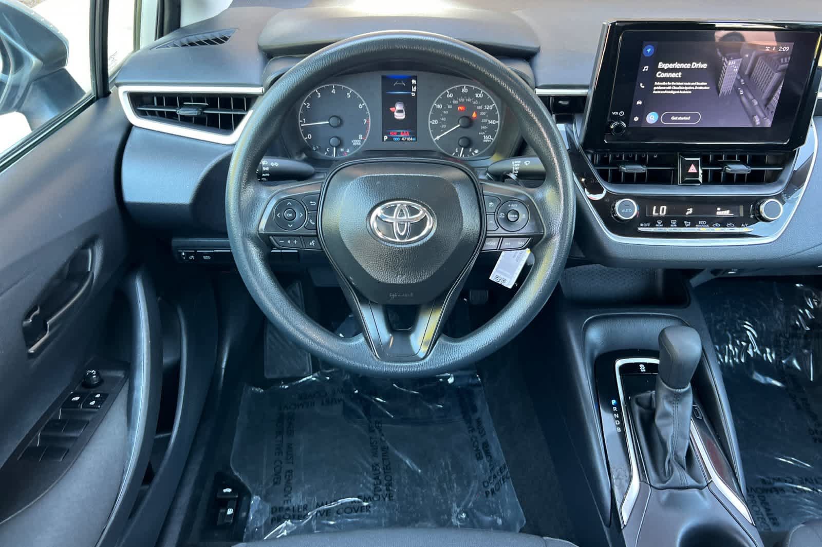 Certified 2025 Toyota Corolla LE FWD image 14