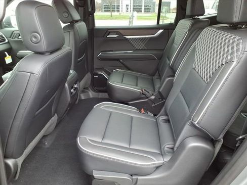 New 2026 GMC Acadia Denali image 7