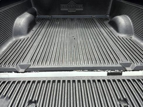 Used 2015 Nissan Frontier S RWD image 13