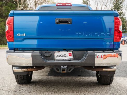 Used 2018 Toyota Tundra SR5 w/ SR5 Upgrade Package image 6