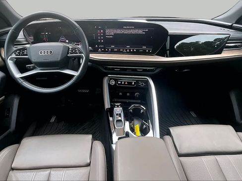 Used 2025 Audi Q5 Premium Plus w/ Premium Plus AWD/4WD image 27