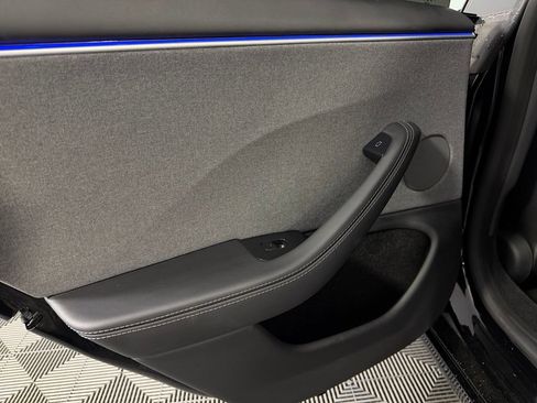 Used 2025 Tesla Model 3 Long Range RWD image 26