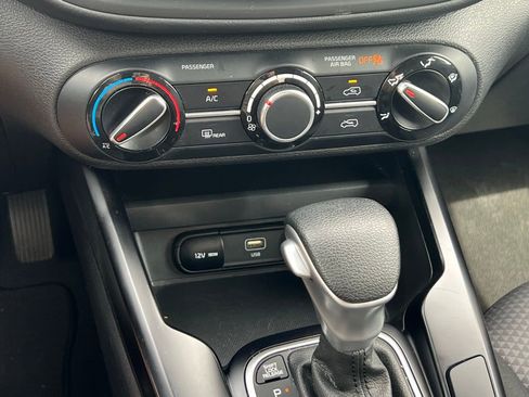 Used 2024 Kia Soul LX w/ Option Group 015 FWD image 34
