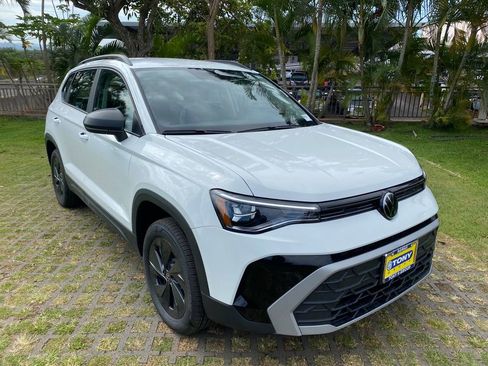 New 2026 Volkswagen Taos S FWD image 19