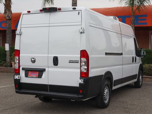 Used 2025 RAM ProMaster 3500 w/ Convenience Group FWD image 9