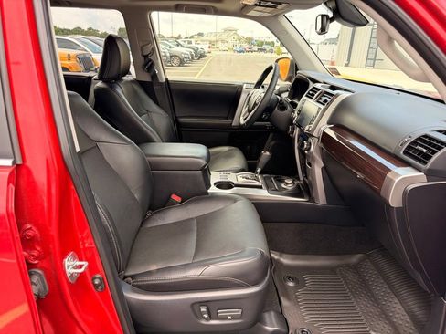 Used 2023 Toyota 4Runner Limited AWD/4WD image 17
