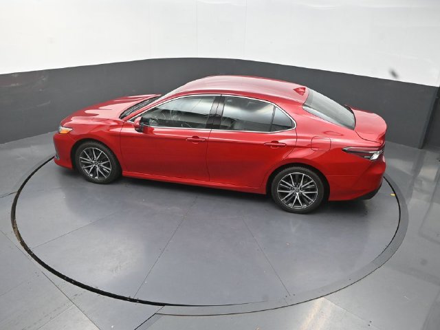 Used 2023 Toyota Camry XLE w/ Cold Weather Package FWD image 26