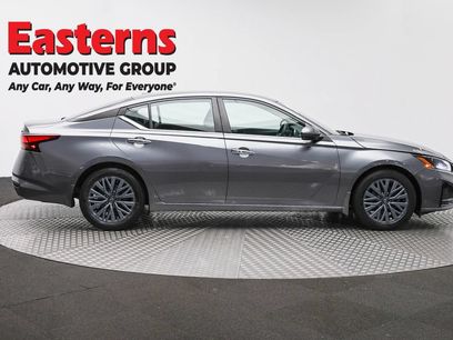Used 2023 Nissan Altima 2.5 SV