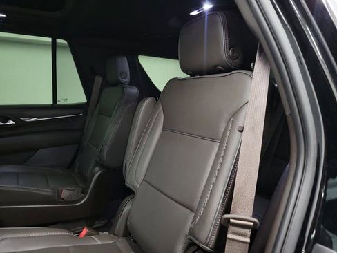 Used 2023 GMC Yukon Denali w/ Advanced Technology Package RWD image 11
