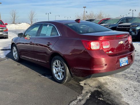 Used 2016 Chevrolet Malibu LT w/ Power Convenience Package image 3