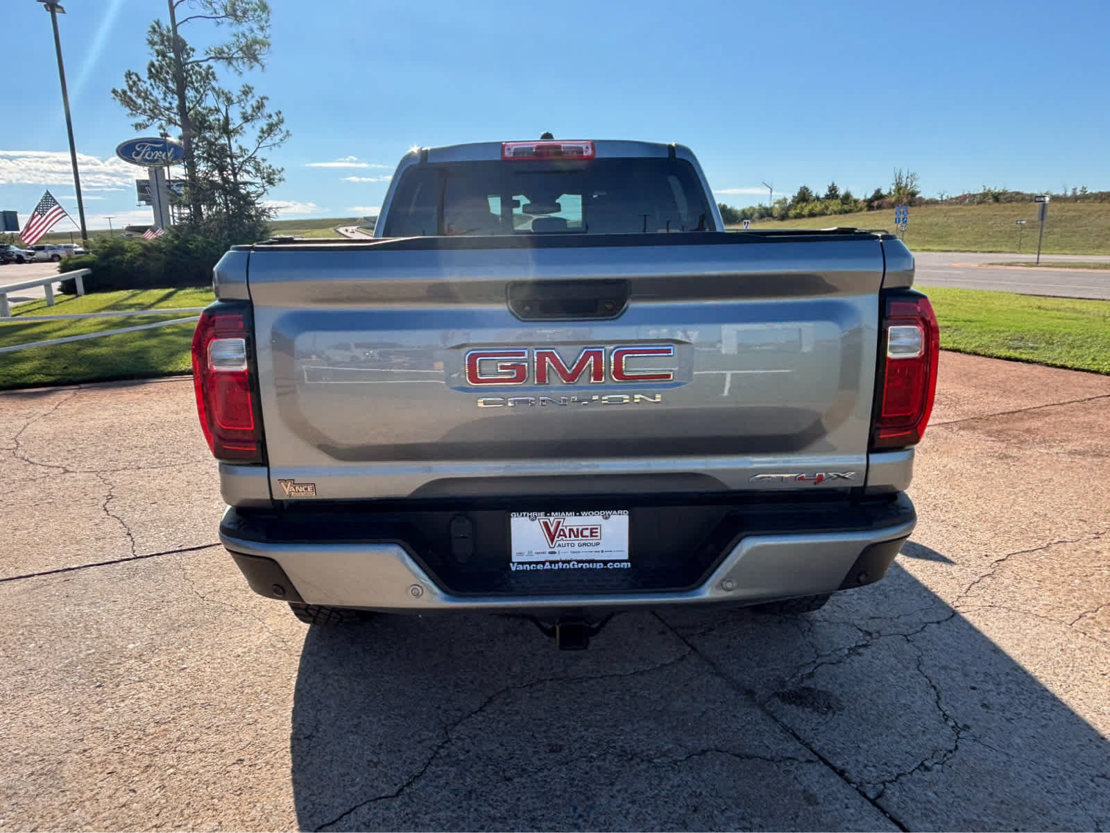 Used 2024 GMC Canyon AT4X AWD/4WD image 6