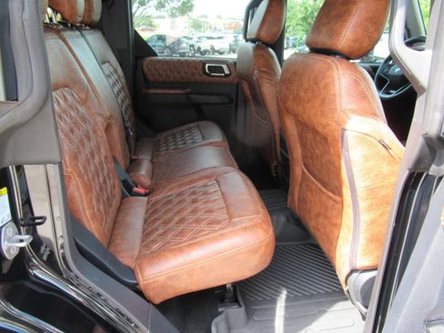 Used 2023 Ford Bronco 4-Door AWD/4WD image 34
