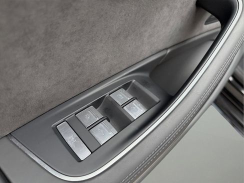 Used 2020 Audi S8 L w/ S8 Executive Package image 45