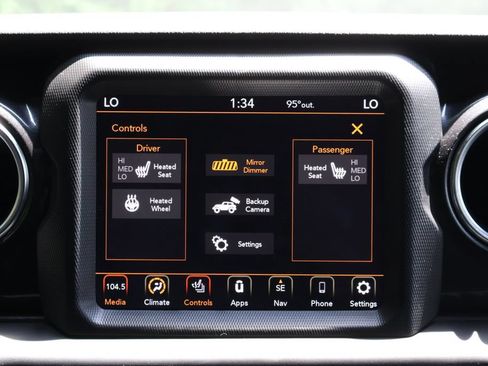 Used 2021 Jeep Wrangler Unlimited Sahara AWD/4WD image 17