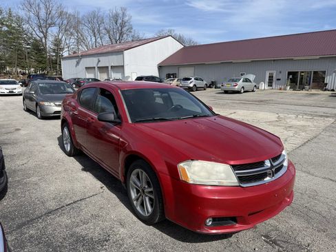 Used 2011 Dodge Avenger Heat image 5