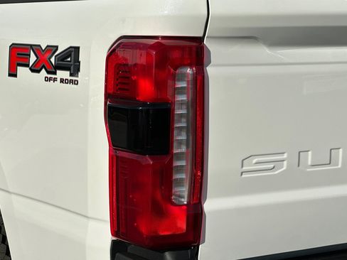 New 2026 Ford F250 Lariat image 25