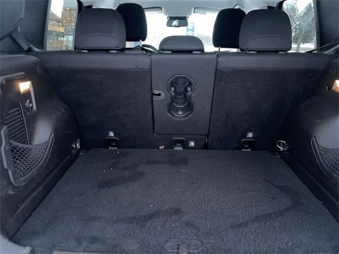Used 2016 Jeep Renegade Latitude image 28