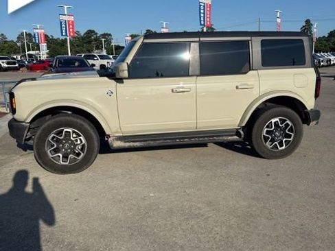 Used 2025 Ford Bronco Outer Banks AWD/4WD image 4