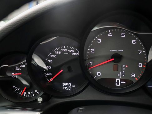 Used 2015 Porsche 911 Carrera 4S AWD/4WD image 33