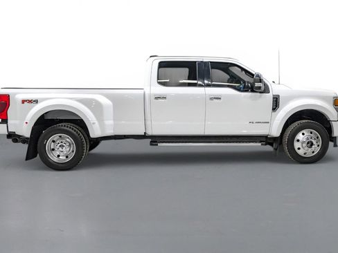 Used 2022 Ford F450 Lariat w/ Chrome Package AWD/4WD image 4