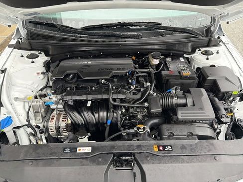 Used 2025 Hyundai Elantra Sport image 36