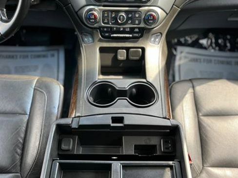 Used 2019 Chevrolet Tahoe LT image 14